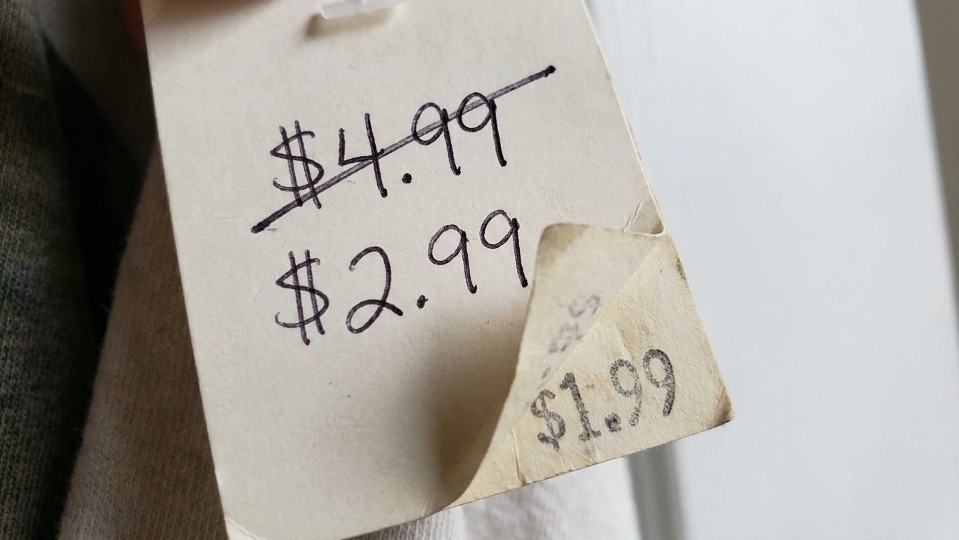 J'ai gardé la page du produit repéré en juin dans mes favoris : quand j'ai comparé avec le prix barré des soldes, j'ai com...