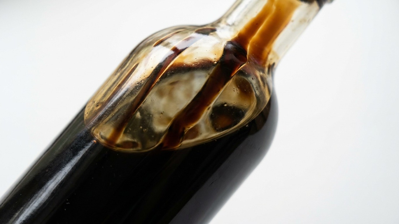 « Je pensais que la couleur sombre prouvait un long vieillissement » : pourquoi la teinte de nombreux vinaigres balsamique...